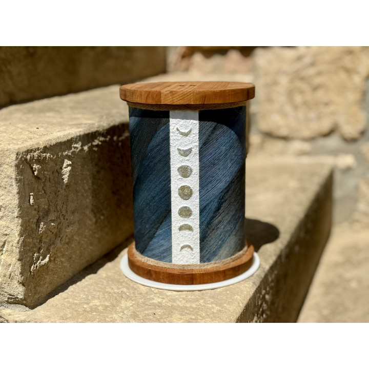 Ozdobný reliéf – doplněk k dešťovému sloupu